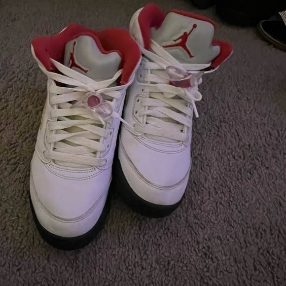 Kids Jordan retros - Picture 7 of 15